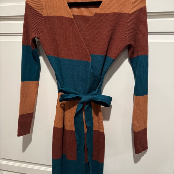 Flying Tomato Dresses & Skirts - Colorblock Wrap Dress